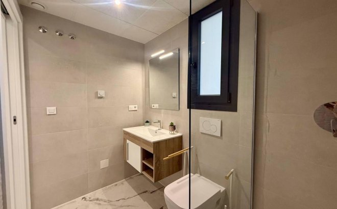 Revente - Penthouse -
Orihuela Costa - PAU 8