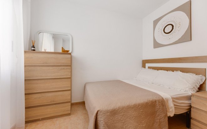 Resale - Apartment -
Torrevieja - Centro