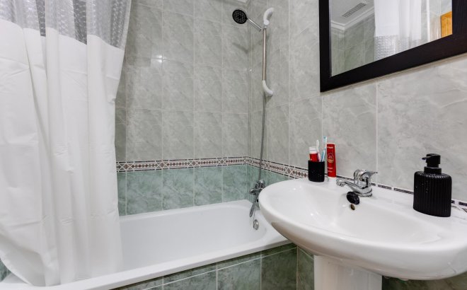 Resale - Apartment -
Torrevieja - Centro
