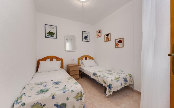 Resale - Apartment -
Torrevieja - Centro