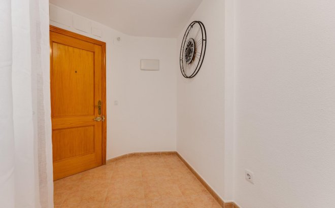 Resale - Apartment -
Torrevieja - Centro