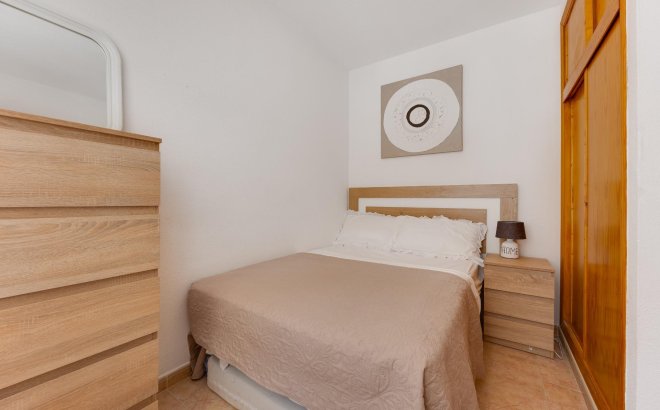 Resale - Apartment -
Torrevieja - Centro