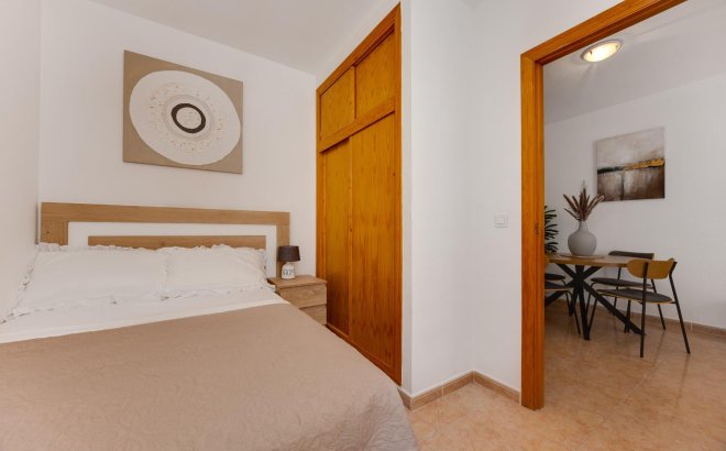 Resale - Apartment -
Torrevieja - Centro