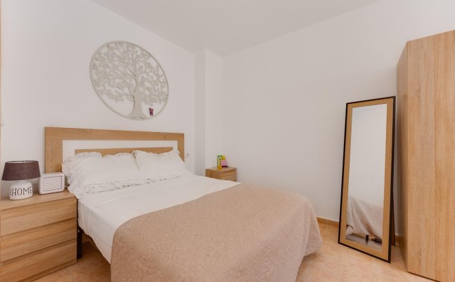 Resale - Apartment -
Torrevieja - Centro