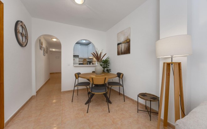 Resale - Apartment -
Torrevieja - Centro