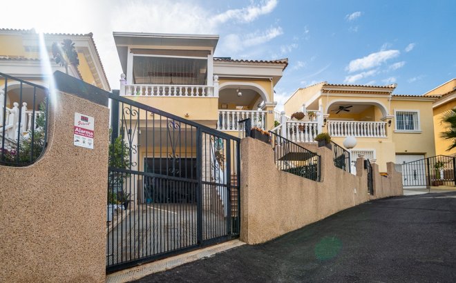 Resale - Villa -
San Fulgencio - Costa Blanca