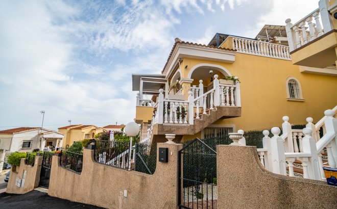Resale - Villa -
San Fulgencio - Costa Blanca