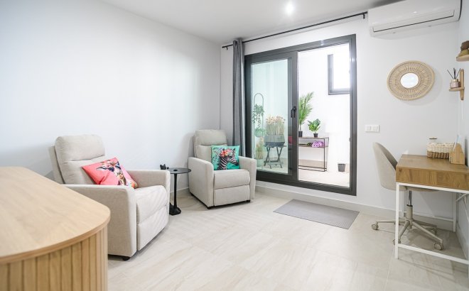 Resale - Apartment -
Torrevieja - Costa Blanca