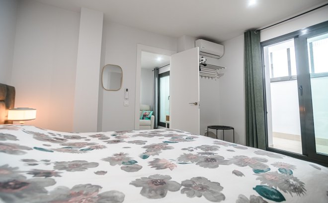 Resale - Apartment -
Torrevieja - Costa Blanca