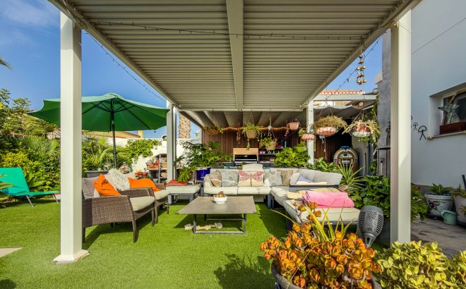 Resale - Villa -
Torrevieja - Costa Blanca