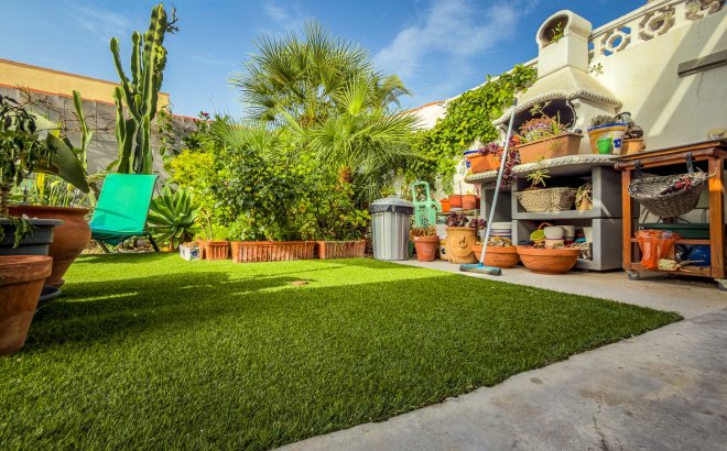 Resale - Villa -
Torrevieja - Costa Blanca