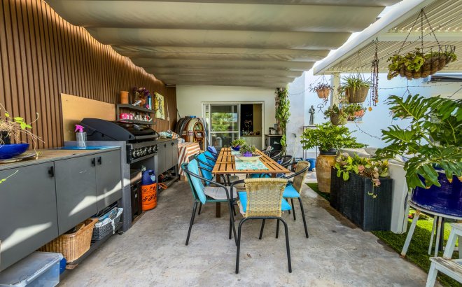 Resale - Villa -
Torrevieja - Costa Blanca