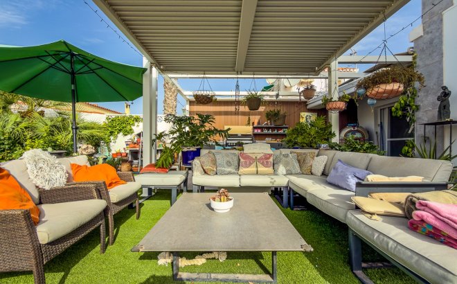 Resale - Villa -
Torrevieja - Costa Blanca