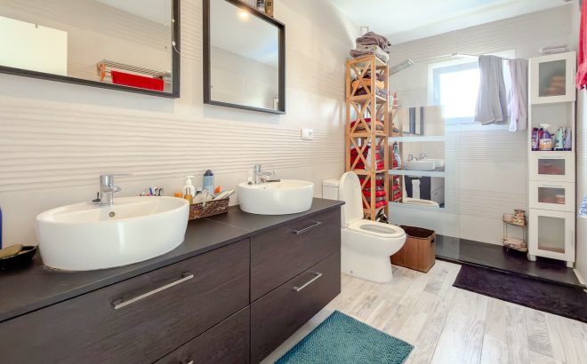Resale - Villa -
Torrevieja - Costa Blanca