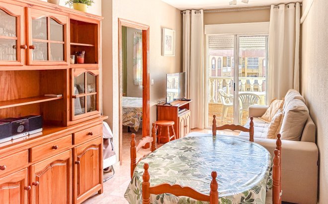 Resale - Apartment -
Torrevieja - Costa Blanca