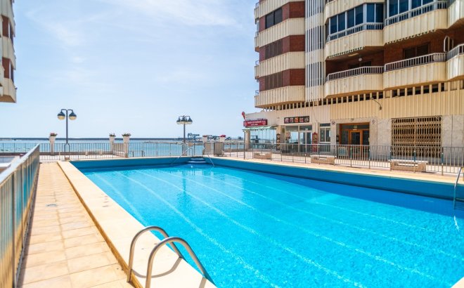 Resale - Apartment -
Torrevieja - Costa Blanca