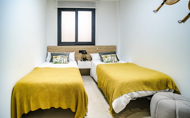 Resale - Apartment -
Torrevieja - Costa Blanca