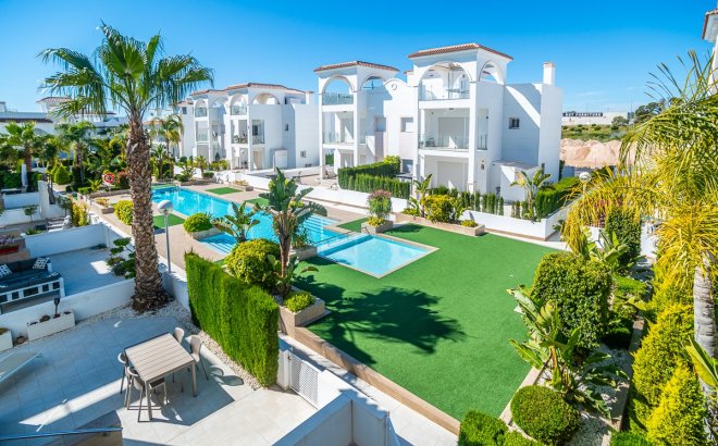 Resale - Villa -
Ciudad Quesada - Costa Blanca