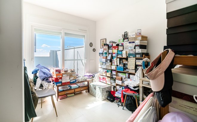 Resale - Villa -
Pilar de la Horadada - Costa Blanca