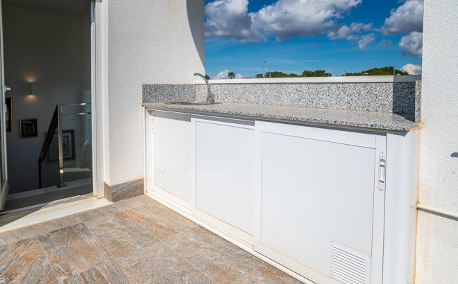 Resale - Villa -
Pilar de la Horadada - Costa Blanca