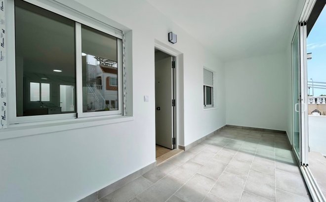 Resale - Bungalow -
La Siesta - Costa Blanca