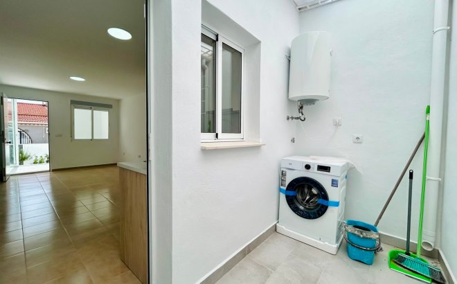 Resale - Bungalow -
La Siesta - Costa Blanca