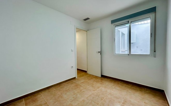Resale - Bungalow -
La Siesta - Costa Blanca