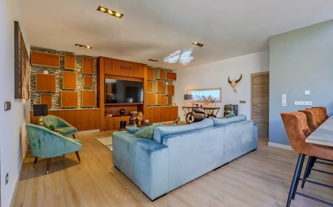 Resale - Villa -
Benijofar - Costa Blanca