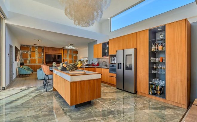 Resale - Villa -
Benijofar - Costa Blanca