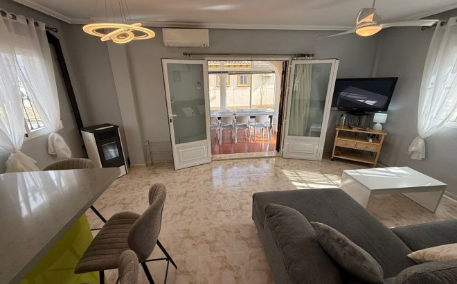 Resale - Villa -
Orihuela Costa - Costa Blanca