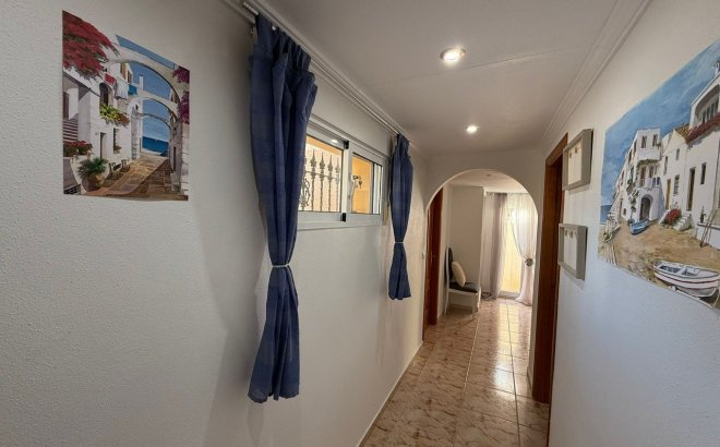 Resale - Villa -
Orihuela Costa - Costa Blanca