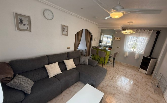 Resale - Villa -
Orihuela Costa - Costa Blanca