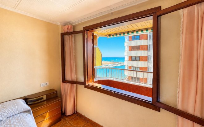 Revente - Appartement -
Torrevieja - Costa Blanca
