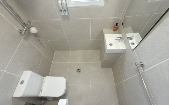 Resale - Villa -
Villamartin - Costa Blanca
