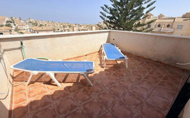 Resale - Villa -
Villamartin - Costa Blanca