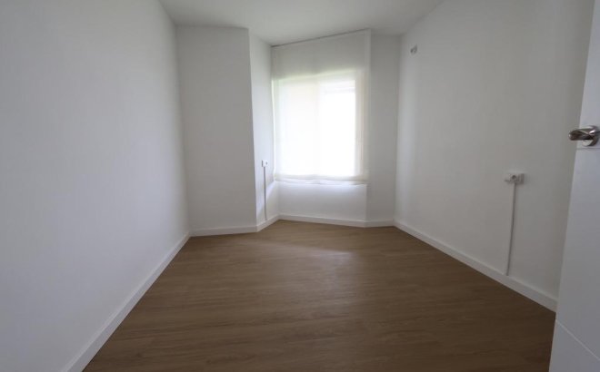 Revente - Appartement -
Orihuela Costa - Costa Blanca