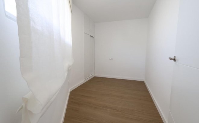 Revente - Appartement -
Orihuela Costa - Costa Blanca