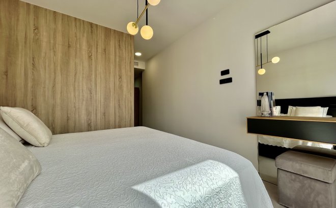 Resale - Villa -
La Finca Golf Resort - Inland