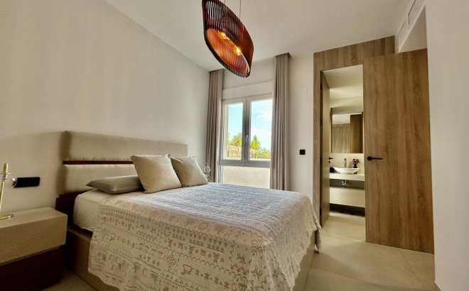 Resale - Villa -
La Finca Golf Resort - Inland