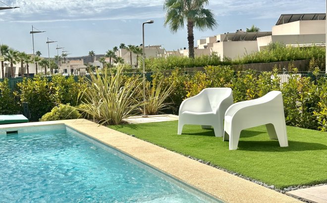 Resale - Villa -
La Finca Golf Resort - Inland