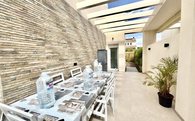 Resale - Villa -
La Finca Golf Resort - Inland