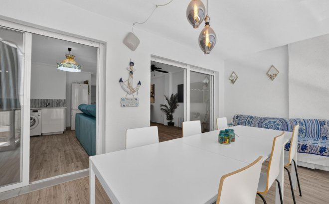 Resale - Apartment -
Torrevieja - Playa del Cura