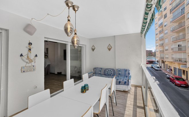 Resale - Apartment -
Torrevieja - Playa del Cura