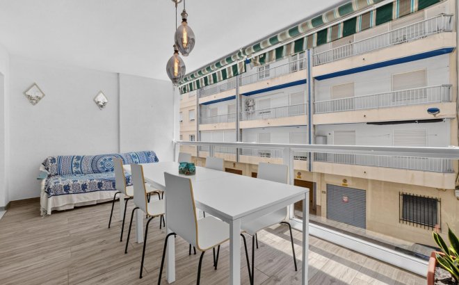 Resale - Apartment -
Torrevieja - Playa del Cura
