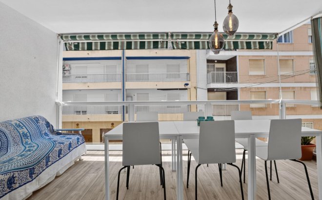 Resale - Apartment -
Torrevieja - Playa del Cura
