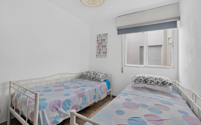 Resale - Apartment -
Torrevieja - Playa del Cura