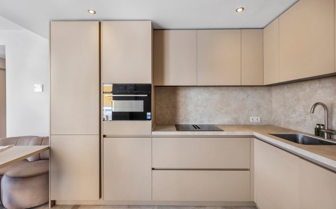 Resale - Apartment -
Torrevieja - Costa Blanca
