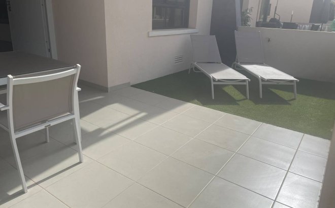 Resale - Apartment -
Pilar de la Horadada - Torre De La Horadada