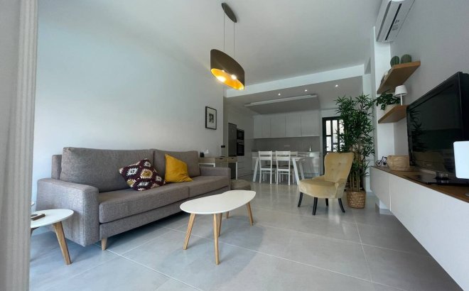 Resale - Apartment -
Pilar de la Horadada - Torre De La Horadada