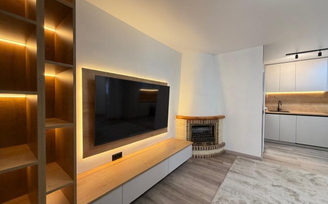 Resale - Town House -
Torrevieja - Miramar - Torre Del Moro